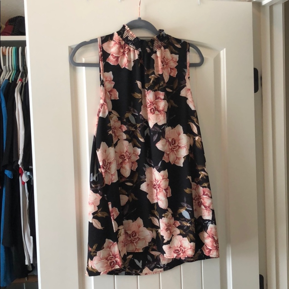 Floral sleeveless top